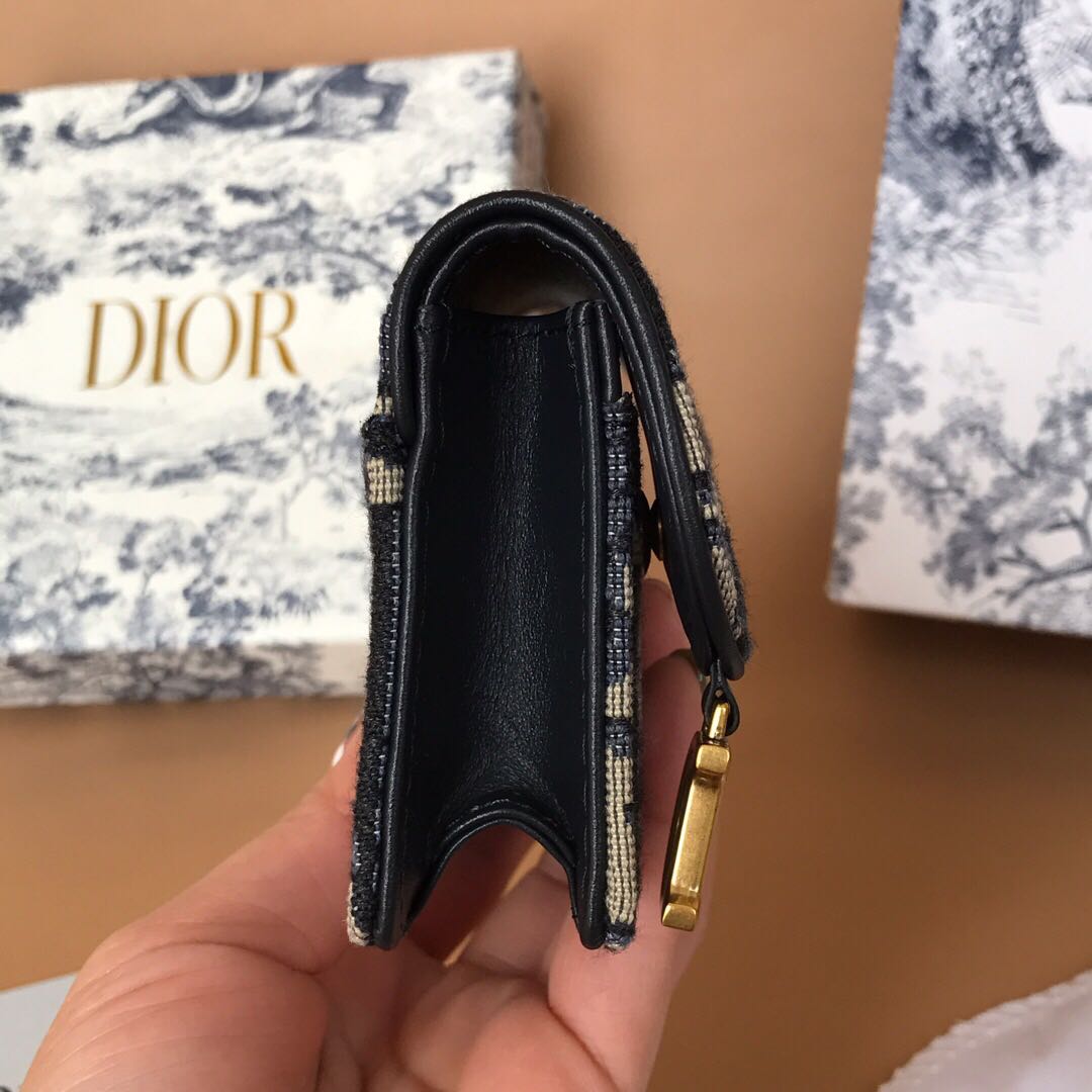D*or case card