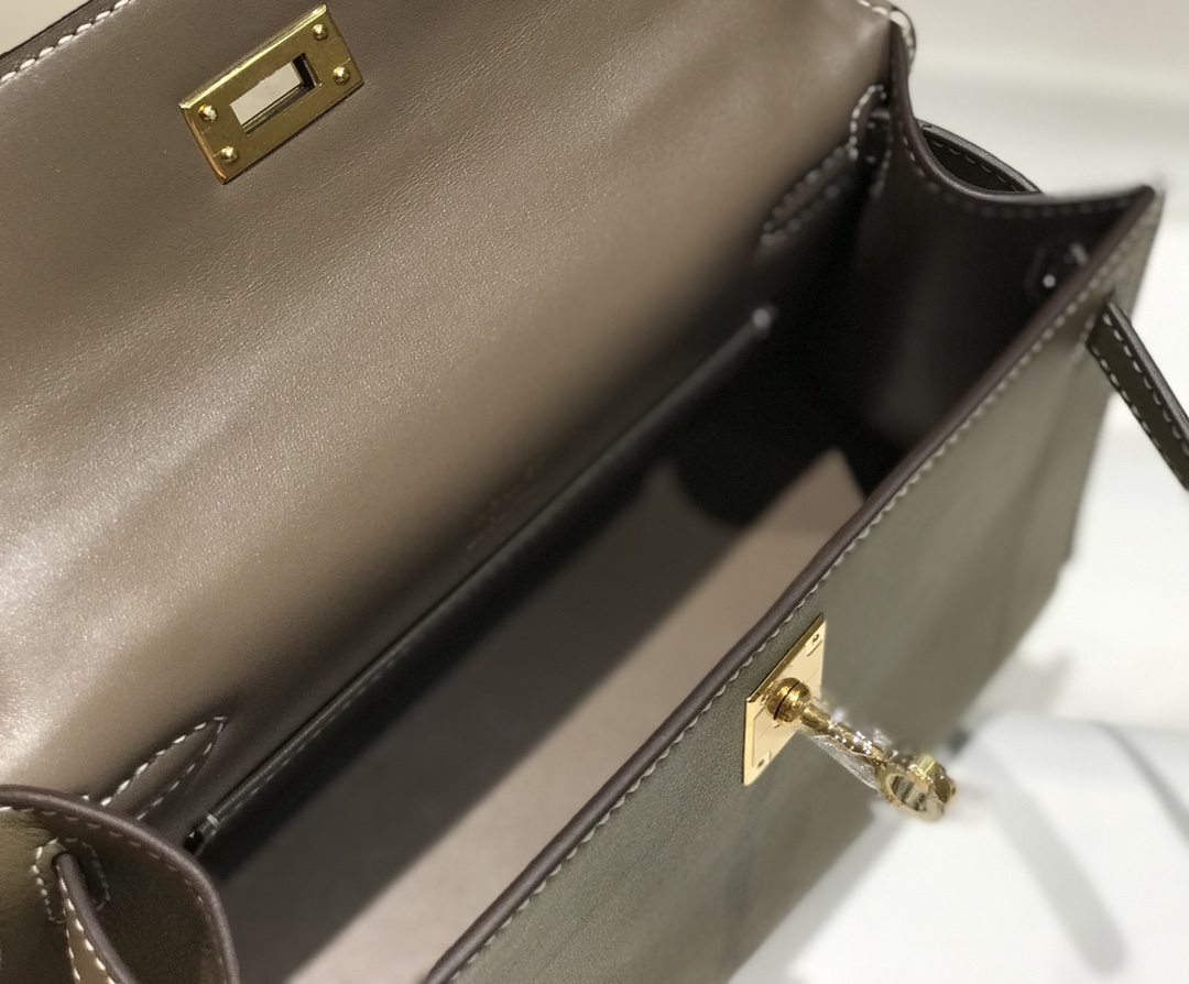 H**mes kelly pochette