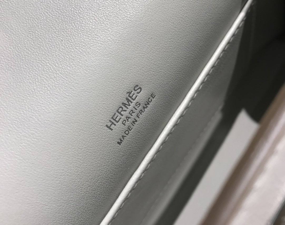 H**mes kelly pochette