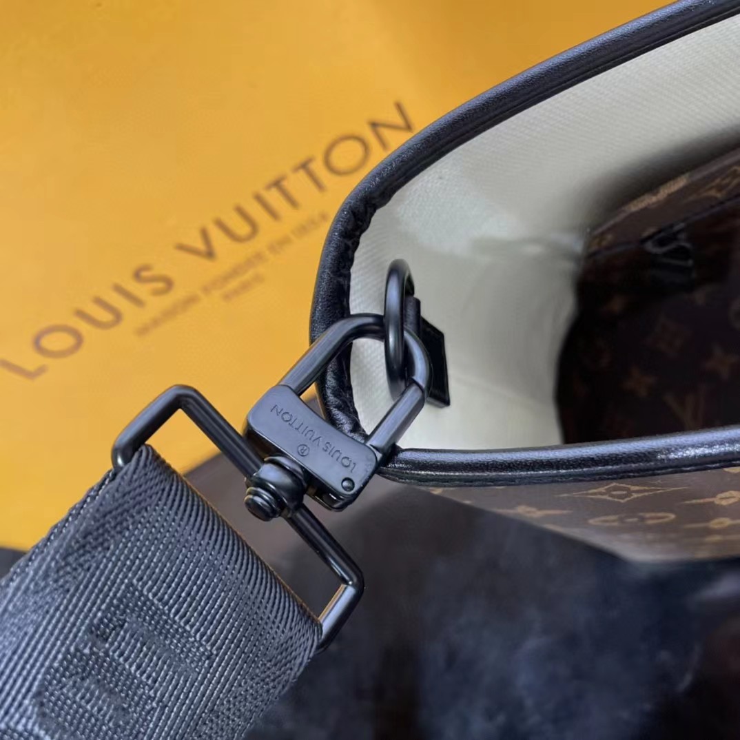 l**is V*t*n monogram macassar weekend tote gm